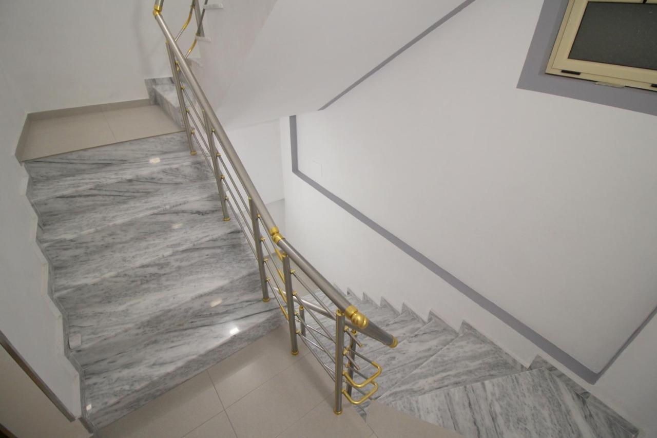 Doka Center Apartments Саранда Экстерьер фото