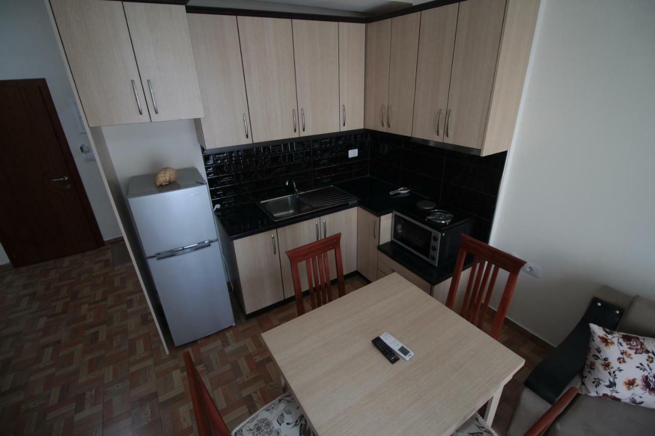 Doka Center Apartments Саранда Экстерьер фото