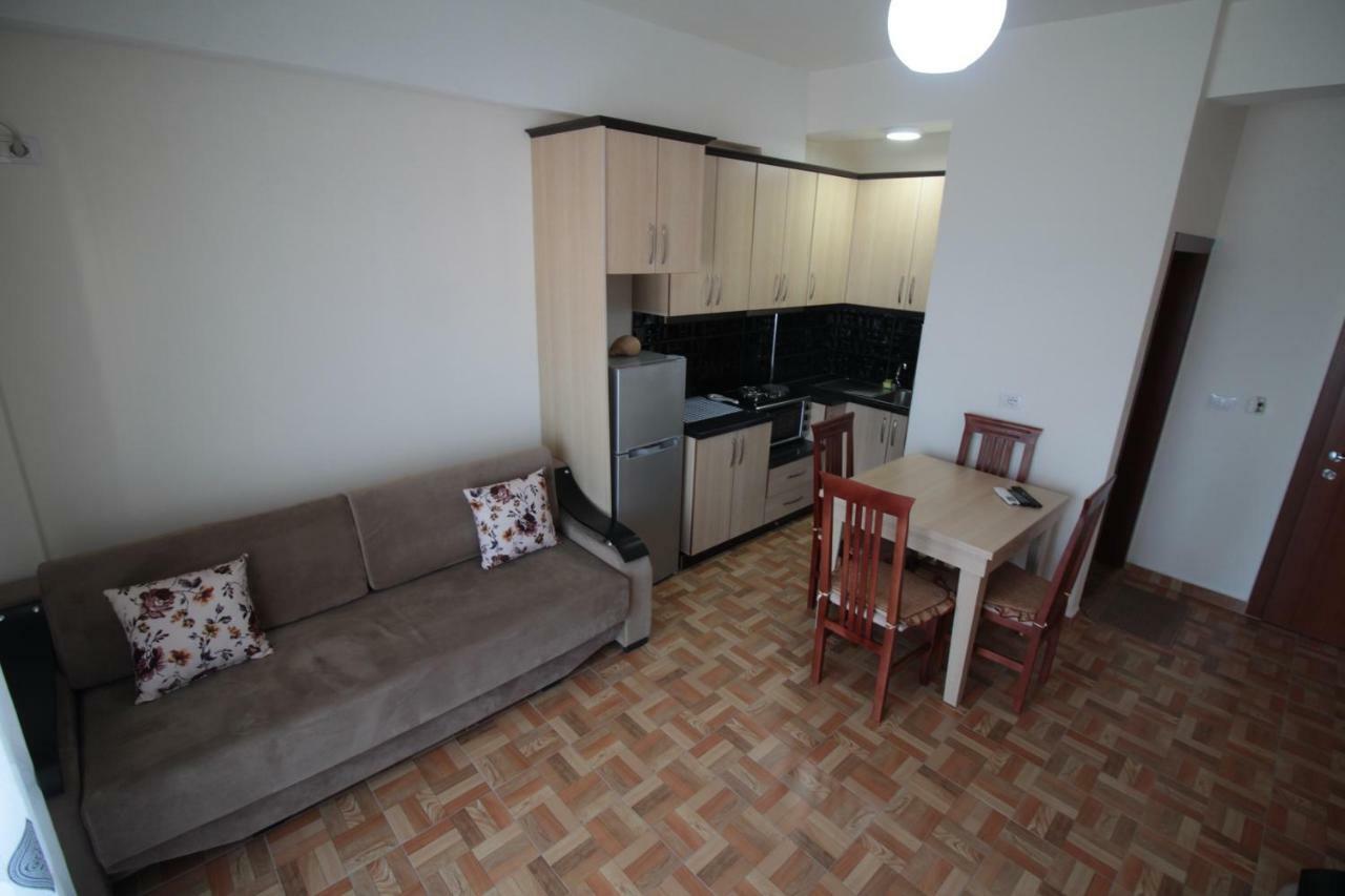 Doka Center Apartments Саранда Экстерьер фото